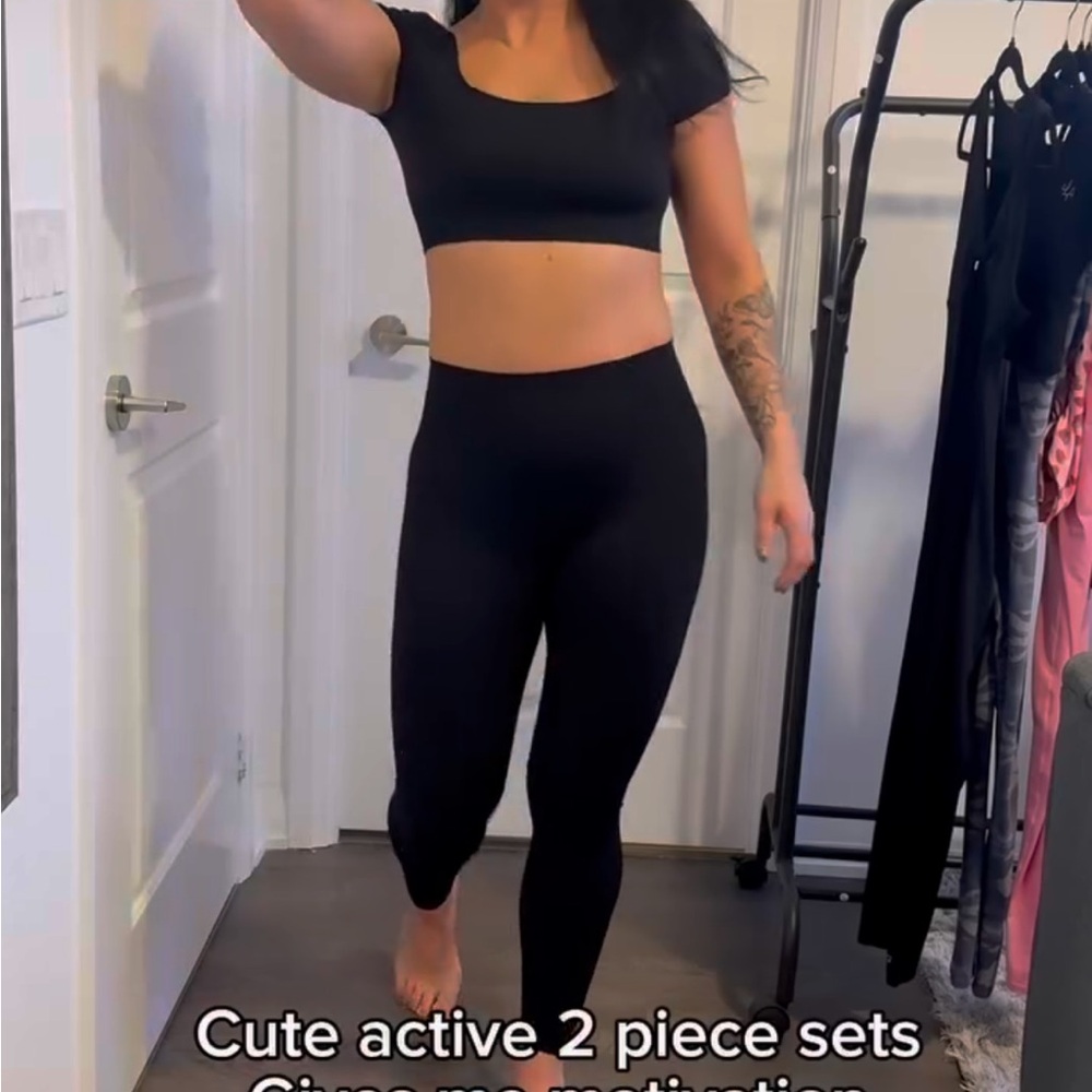 Lilz Activewear Black Flex Fit Seamless Activewear Set